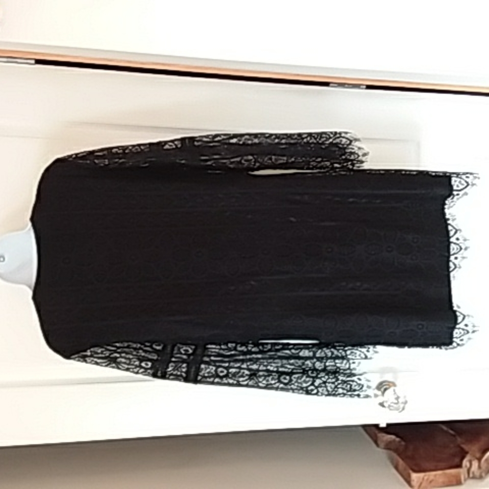 Buffalo lace vneck tunic/dress - Picture 3 of 5